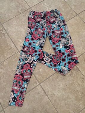 NWT Leggings Depot Black, Pink & Blue Sugar Skull Leggings OS